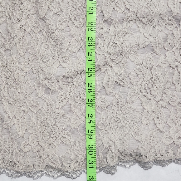 Jennifer Lopez Romantic Grey Lace Dress Size 0 - Picture 16 of 16